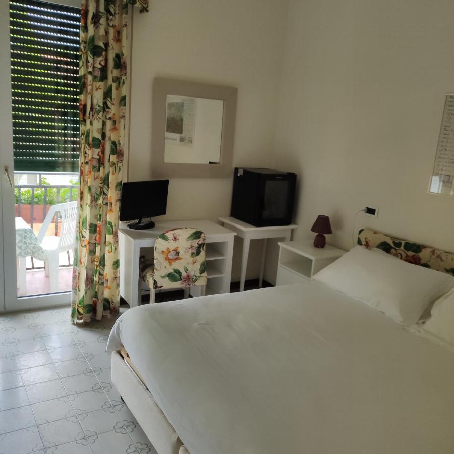 Piccolo Hotel ฟอร์เต เดย์ มาร์มี ภายนอก รูปภาพ